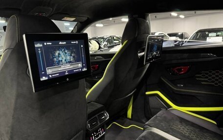 Lamborghini Urus I, 2024 год, 32 000 000 рублей, 15 фотография