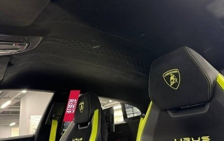 Lamborghini Urus I, 2024 год, 32 000 000 рублей, 7 фотография