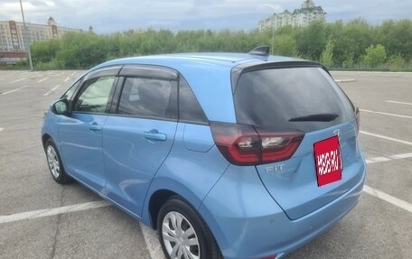 Honda Fit, 2020 год, 1 550 000 рублей, 7 фотография