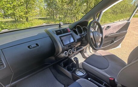 Honda Fit III, 2004 год, 518 000 рублей, 11 фотография