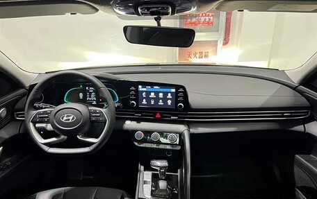 Hyundai Elantra, 2023 год, 1 264 000 рублей, 8 фотография