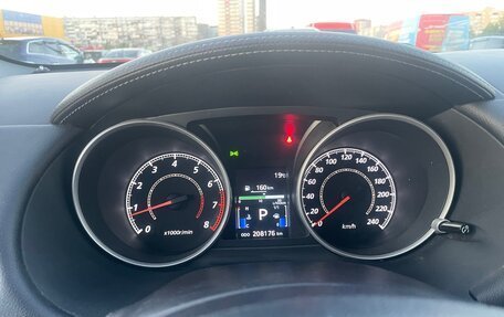 Mitsubishi Outlander III рестайлинг 3, 2011 год, 1 100 000 рублей, 33 фотография
