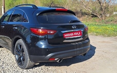Infiniti QX70, 2014 год, 2 550 000 рублей, 2 фотография