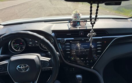Toyota Camry, 2017 год, 2 550 000 рублей, 10 фотография