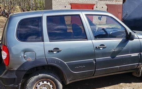 Chevrolet Niva I рестайлинг, 2011 год, 435 000 рублей, 4 фотография