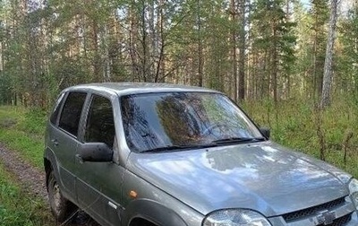 Chevrolet Niva I рестайлинг, 2011 год, 435 000 рублей, 1 фотография