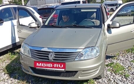 Renault Logan II, 2013 год, 350 000 рублей, 2 фотография