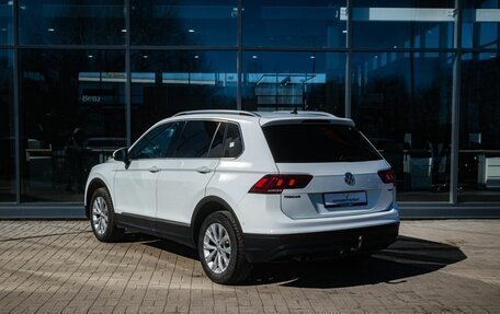 Volkswagen Tiguan II, 2018 год, 2 300 000 рублей, 6 фотография