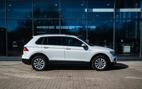 Volkswagen Tiguan II, 2018 год, 2 300 000 рублей, 8 фотография