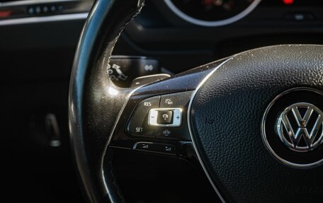 Volkswagen Tiguan II, 2018 год, 2 300 000 рублей, 17 фотография