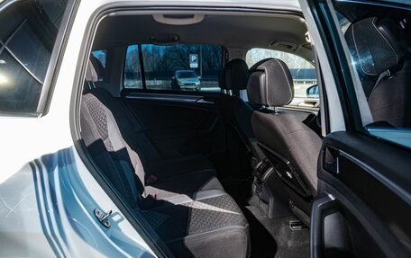Volkswagen Tiguan II, 2018 год, 2 300 000 рублей, 13 фотография
