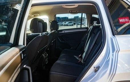 Volkswagen Tiguan II, 2018 год, 2 300 000 рублей, 14 фотография