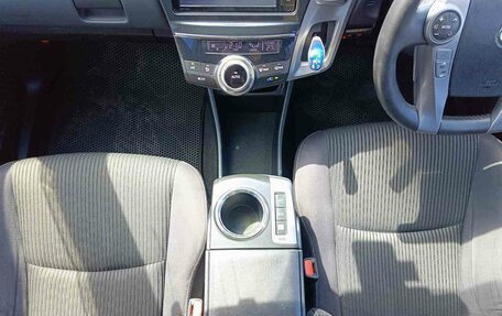 Toyota Prius Alpha I (ZVW40/41), 2016 год, 1 664 000 рублей, 19 фотография
