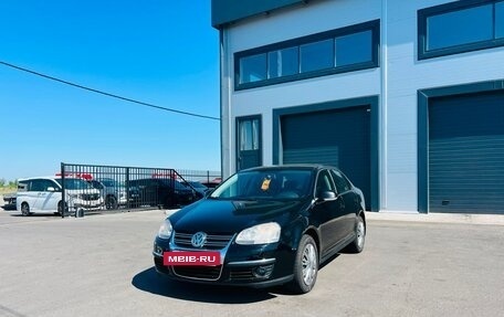 Volkswagen Jetta VI, 2010 год, 709 000 рублей, 2 фотография