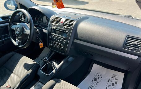 Volkswagen Jetta VI, 2010 год, 709 000 рублей, 13 фотография