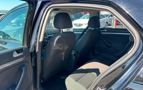 Volkswagen Jetta VI, 2010 год, 709 000 рублей, 17 фотография
