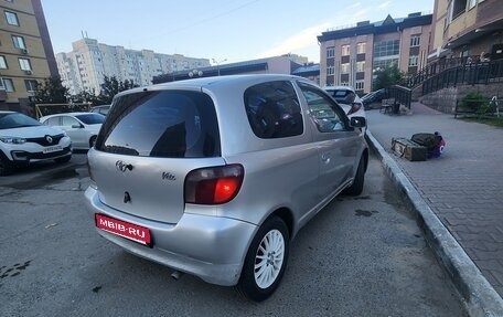 Toyota Vitz, 2000 год, 365 000 рублей, 1 фотография