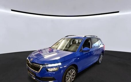 Skoda Kamiq I, 2022 год, 1 632 000 рублей, 1 фотография