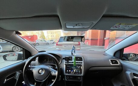 Volkswagen Polo VI (EU Market), 2016 год, 875 000 рублей, 9 фотография