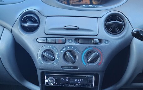 Toyota Vitz, 2000 год, 365 000 рублей, 6 фотография