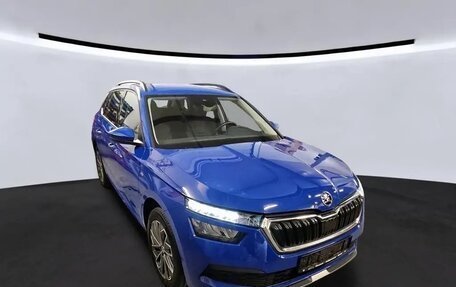 Skoda Kamiq I, 2022 год, 1 632 000 рублей, 3 фотография