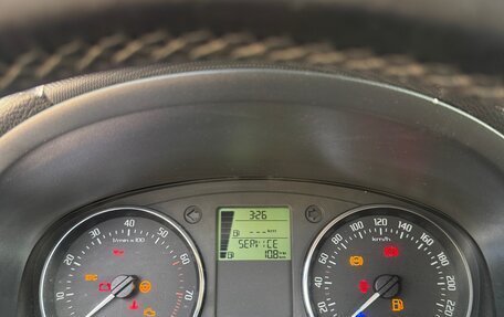 Skoda Fabia II, 2011 год, 550 000 рублей, 14 фотография