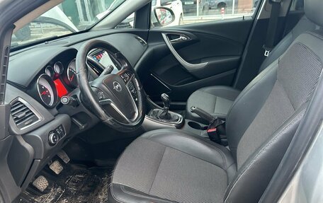 Opel Astra J, 2011 год, 650 000 рублей, 6 фотография