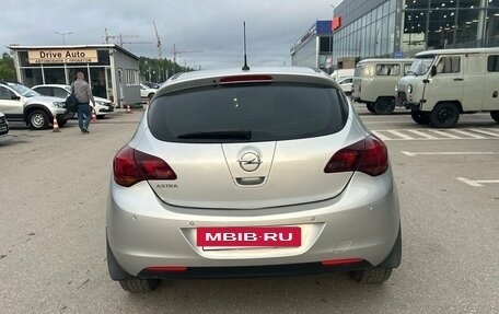 Opel Astra J, 2011 год, 650 000 рублей, 4 фотография