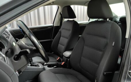 Volkswagen Jetta VI, 2015 год, 949 000 рублей, 6 фотография