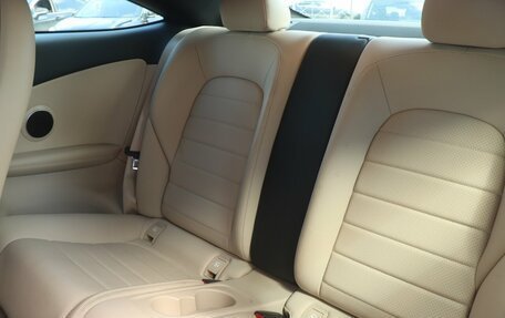 Mercedes-Benz C-Класс, 2018 год, 3 300 000 рублей, 8 фотография