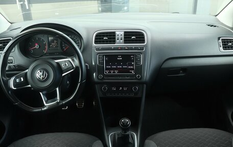Volkswagen Polo VI (EU Market), 2018 год, 969 000 рублей, 7 фотография
