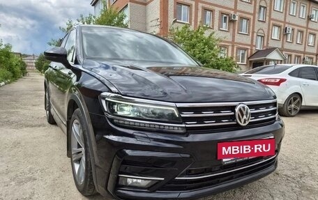 Volkswagen Tiguan II, 2020 год, 3 350 000 рублей, 3 фотография