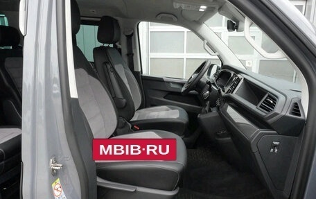 Volkswagen Multivan T6 рестайлинг, 2023 год, 4 530 000 рублей, 11 фотография