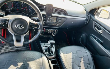 KIA Rio IV, 2018 год, 999 000 рублей, 20 фотография