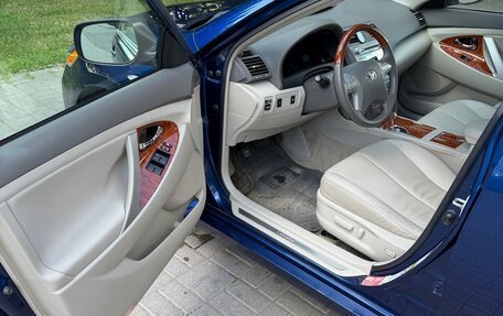 Toyota Camry, 2007 год, 1 800 000 рублей, 10 фотография