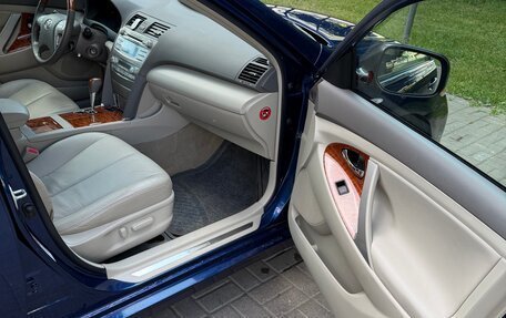 Toyota Camry, 2007 год, 1 800 000 рублей, 16 фотография