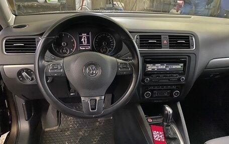 Volkswagen Jetta VI, 2012 год, 1 050 000 рублей, 1 фотография