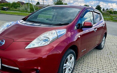 Nissan Leaf I, 2014 год, 750 000 рублей, 5 фотография