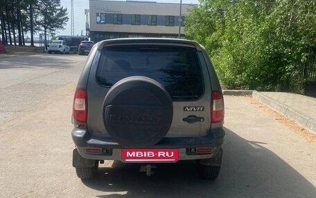 Chevrolet Niva I рестайлинг, 2004 год, 250 000 рублей, 5 фотография