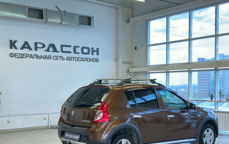 Renault Sandero I, 2014 год, 650 000 рублей, 2 фотография
