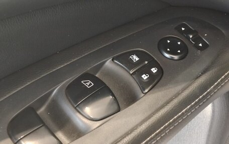 Nissan Pathfinder, 2015 год, 1 720 000 рублей, 9 фотография
