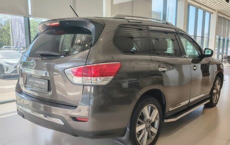 Nissan Pathfinder, 2015 год, 1 720 000 рублей, 5 фотография