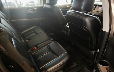 Nissan Pathfinder, 2015 год, 1 720 000 рублей, 24 фотография