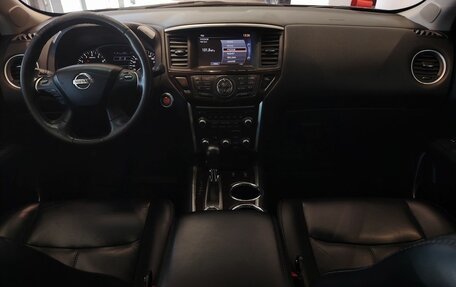 Nissan Pathfinder, 2015 год, 1 720 000 рублей, 23 фотография