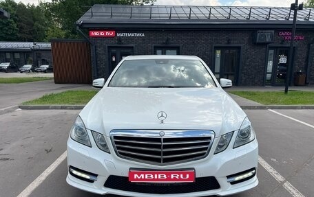 Mercedes-Benz E-Класс, 2011 год, 1 990 000 рублей, 1 фотография