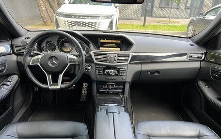 Mercedes-Benz E-Класс, 2011 год, 1 990 000 рублей, 10 фотография