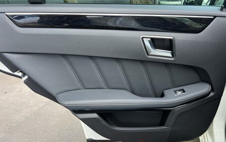 Mercedes-Benz E-Класс, 2011 год, 1 990 000 рублей, 11 фотография
