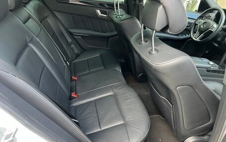 Mercedes-Benz E-Класс, 2011 год, 1 990 000 рублей, 15 фотография