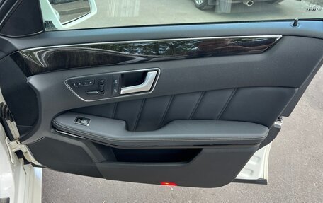 Mercedes-Benz E-Класс, 2011 год, 1 990 000 рублей, 16 фотография