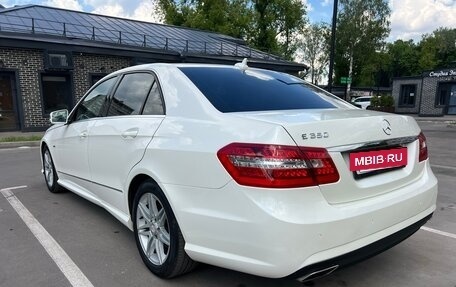 Mercedes-Benz E-Класс, 2011 год, 1 990 000 рублей, 18 фотография